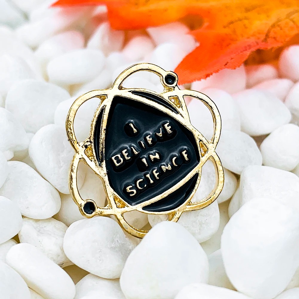Science Themed Atom Brooch Hun - Science Hunter avis et prix